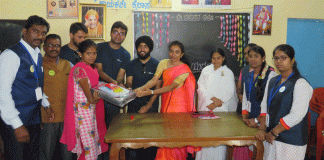 ಶಿಕ್ಷಣದಿಂದ ಉತ್ತಮ ಬದುಕು ಕೊಟ್ಟಿಕೊಳ್ಳಬೇಕು