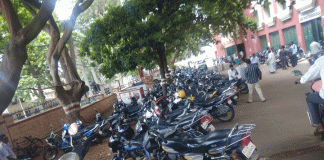 ಪಾರ್ಕಿಂಗ್ ವ್ಯವಸ್ಥೆ ಇಲ್ಲದ ಮಿನಿ ವಿಧಾನಸೌಧ
