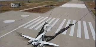 ರನ್ ವೇನಲ್ಲಿ ವಿಮಾನ ಪತನ: ಪೈಲಟ್ ನಿಂದ 85 ಕೋಟಿ ರೂ. ನಷ್ಟ ಪರಿಹಾರ ಪಡೆಯಲು ಮುಂದಾದ ಎಂ.ಪಿ. ಸರ್ಕಾರ