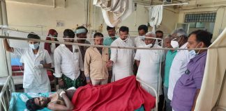 ಪಾವಗಡ ತಾಲ್ಲೂಕಿನ ನಡೆದ ಅಪಘಾತ: ಜಿಲ್ಲಾ ಆಸ್ಪತ್ರೆಗೆ ಭೇಟಿ ನೀಡಿದ ಶಾಸಕರು ಮತ್ತು ಸದಸ್ಯರು