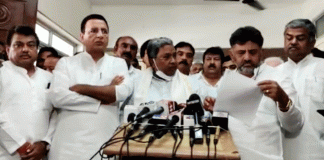 ಸಿಎಂ ಮನೆಗೆ ಮುತ್ತಿಗೆ ಹಾಕುವುದಾಗಿ ಎಚ್ಚರಿಕೆ ನೀಡಿದ ಕಾಂಗ್ರೆಸ್ ನಾಯಕರು ಸಚಿವ ಈಶ್ವರಪ್ಪ ವಜಾಗೆ ಕೈ ನಾಯಕರ ಪಟ್ಟು