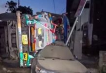 ಬಸ್ ಮತ್ತು ವ್ಯಾನ್ ಮುಖಾಮುಖಿ ಡಿಕ್ಕಿ : 13 ಮಂದಿ ಬಲಿ