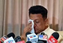 ಸಿದ್ದರಾಮಯ್ಯ ಪದತ್ಯಾಗ : ಗಳಗಳನೆ ಕಣ್ಣೀರಿಟ್ಟ ಸಚಿವ ಸುಧಾಕರ್